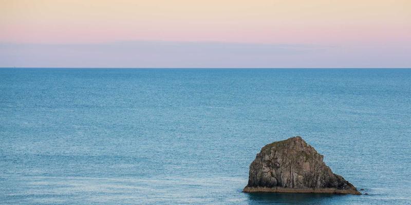 托斯蒂软件WMS与AGV/RGV集成：打造无人化智能仓储物流的IT解决方案与技术咨询实践