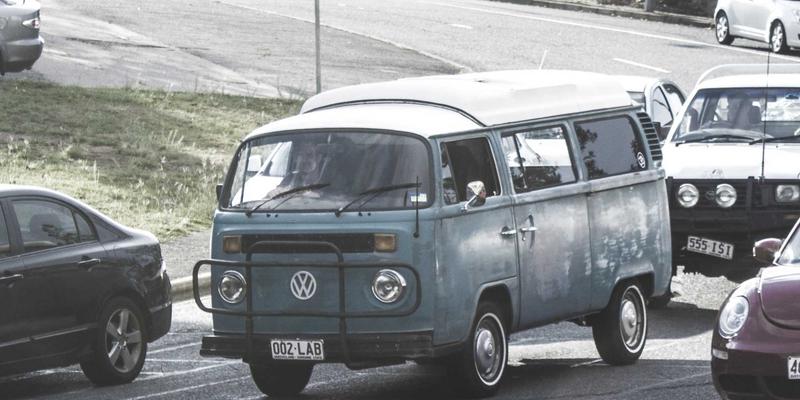 托斯蒂软件数字孪生技术：以定制软件开发与专业咨询，重塑汽车制造虚拟调试与工艺优化